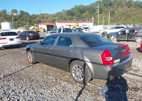 2008 Chrysler 300 Limited from USA, damaged, VIN 2C3KA33G18H230934